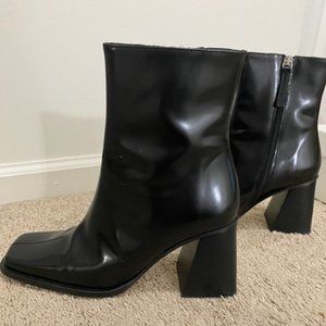 ALOHAS South Leather Black boots size 8.5